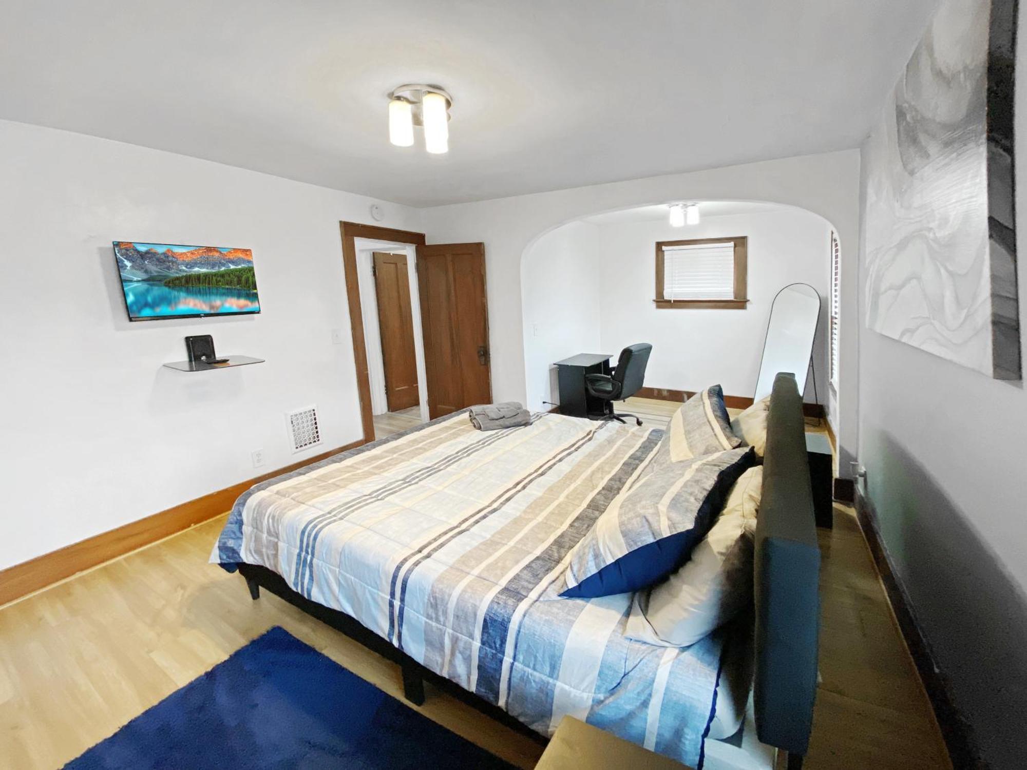 Lux 3Br, Steps From Airport, U Of R & Grocery Stores Рочестър Екстериор снимка