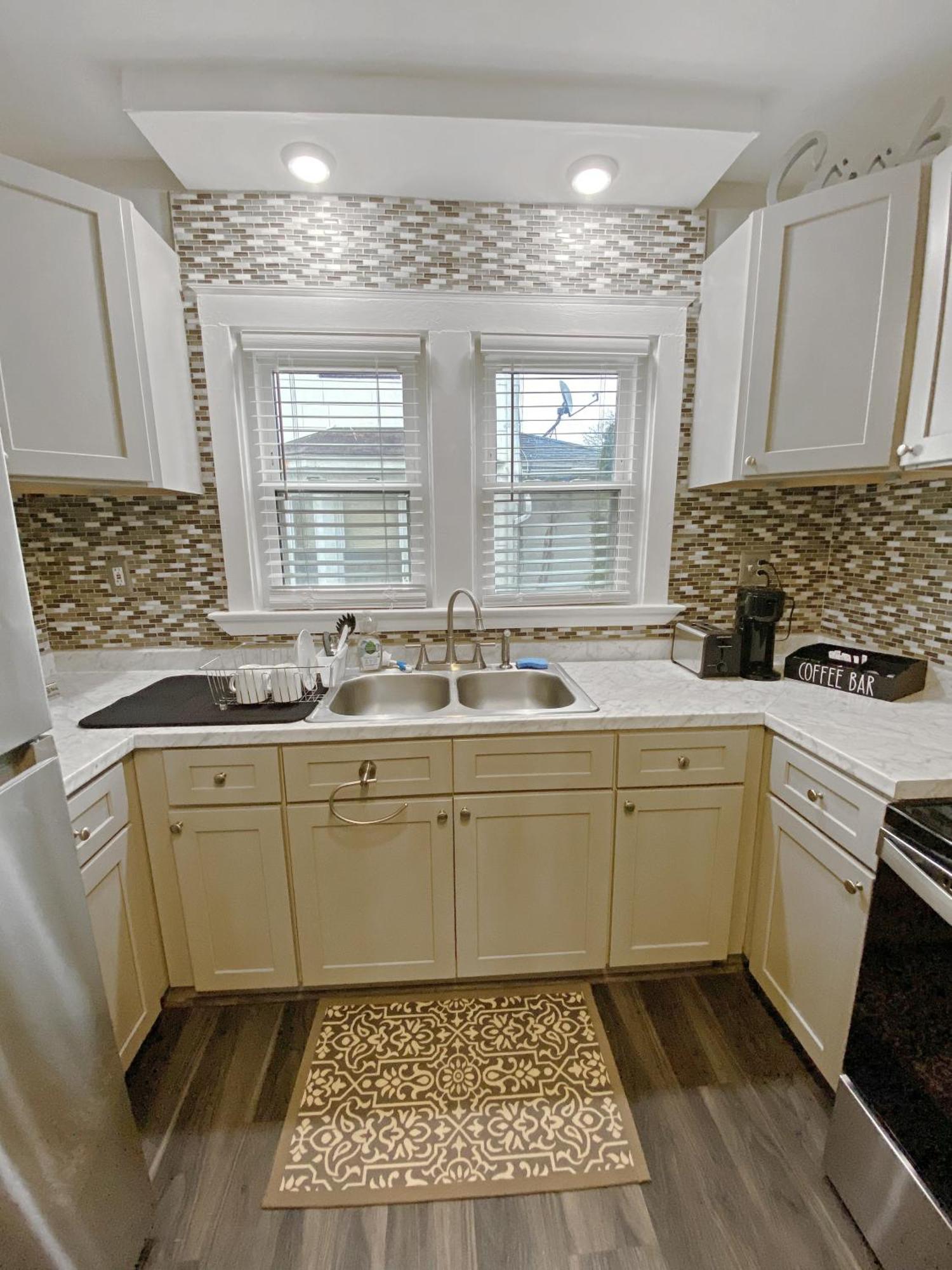 Lux 3Br, Steps From Airport, U Of R & Grocery Stores Рочестър Екстериор снимка